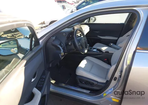 2024 Lexus Ux 250H z USA, uszkodzony, nr VIN JTHX6JBH0R2182434